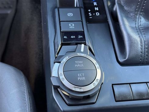 Used 2024 Toyota Tacoma SR5 image 8