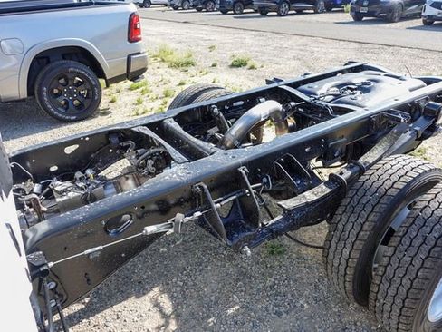 New 2025 RAM 5500 Tradesman image 24