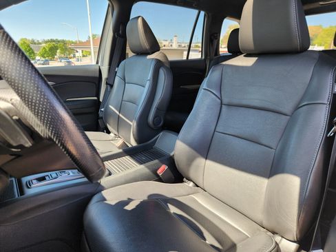 Certified 2023 Honda Passport EX-L image 7