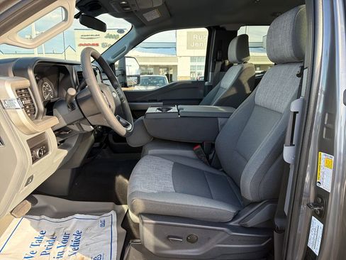 Used 2026 Ford F250 XLT w/ 360-Degree Camera Package image 9