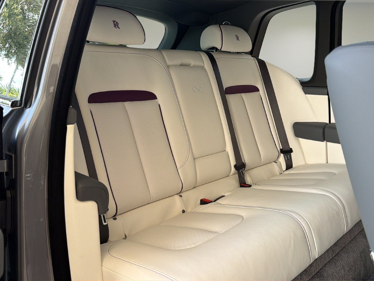New 2027 Rolls-Royce Cullinan Black Badge AWD/4WD image 23