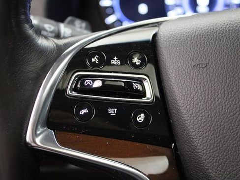 Used 2019 Cadillac Escalade ESV Premium Luxury image 18