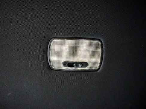 Used 2018 Honda Accord Sport image 9