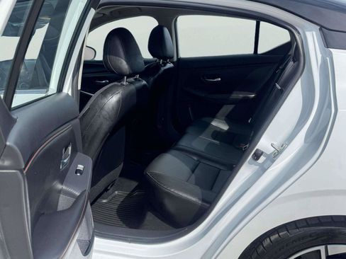Used 2024 Nissan Sentra SR w/ SR Premium Package FWD image 34