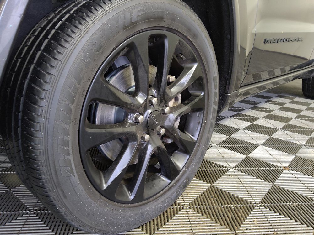 Used 2021 Jeep Grand Cherokee Laredo X AWD/4WD image 31