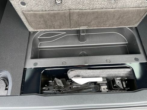 New 2025 Ford Bronco Badlands image 36