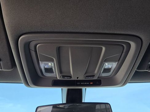 Used 2020 Chevrolet Silverado 1500 Custom Trail Boss image 21