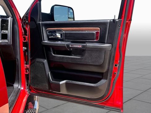 Used 2018 RAM 2500 Laramie AWD/4WD image 23