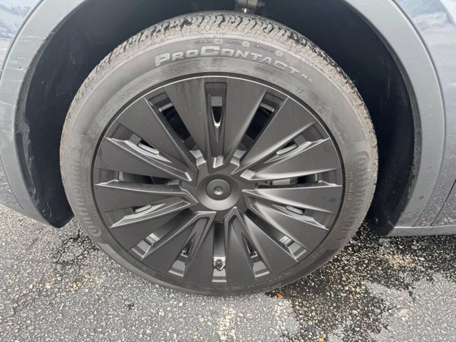 Used 2023 Tesla Model Y Long Range AWD/4WD image 7