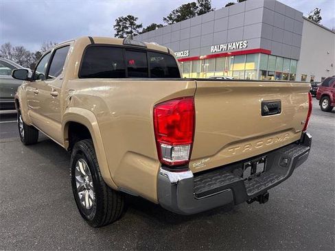 Certified 2017 Toyota Tacoma SR5 w/ Tow Package image 6