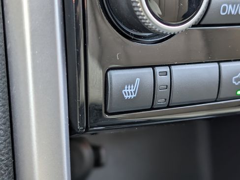 Used 2022 Subaru Ascent Limited w/ Technology Package image 36