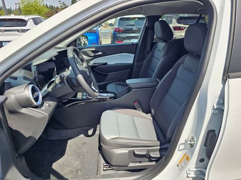 New 2026 Chevrolet Trax LT w/ Driver Confidence Package FWD image 19