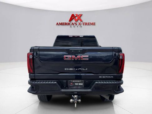 Used 2024 GMC Sierra 2500 Denali w/ Denali Reserve Package AWD/4WD image 5