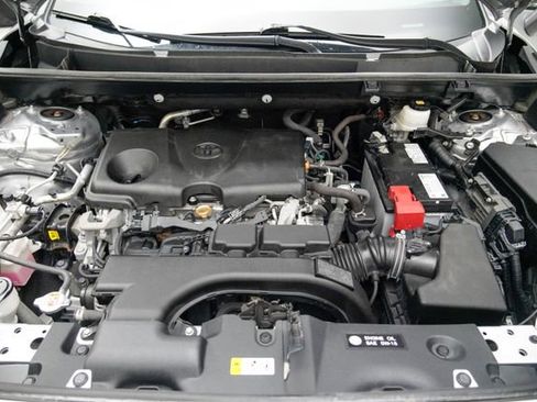 Used 2020 Toyota RAV4 LE w/ All Weather Liner Package image 13