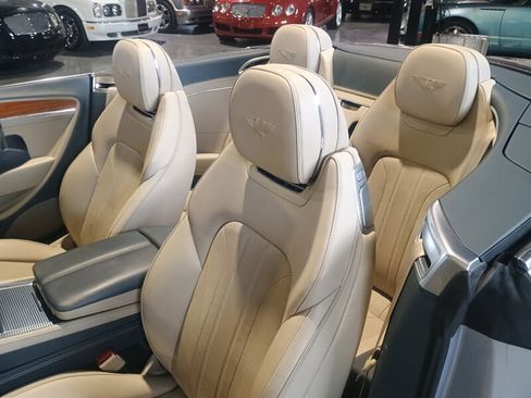 Used 2020 Bentley Continental GT image 16