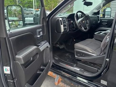 Used 2015 Chevrolet Silverado 2500 LT w/ LT Convenience Package AWD/4WD image 17