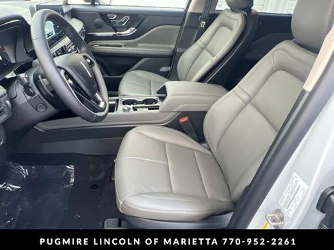 New 2026 Lincoln Corsair Premiere image 44