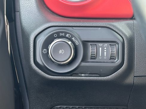 Used 2021 Jeep Wrangler Unlimited Rubicon image 32