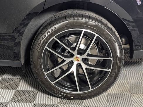 New 2026 Porsche Macan image 12