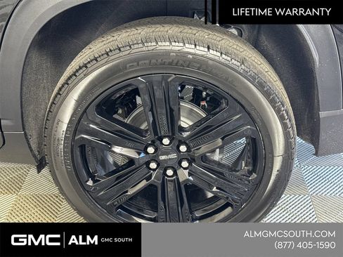 New 2026 GMC Acadia Elevation w/ Black Edition FWD image 21