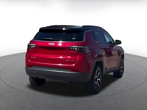 Used 2025 Jeep Compass Limited AWD/4WD image 16