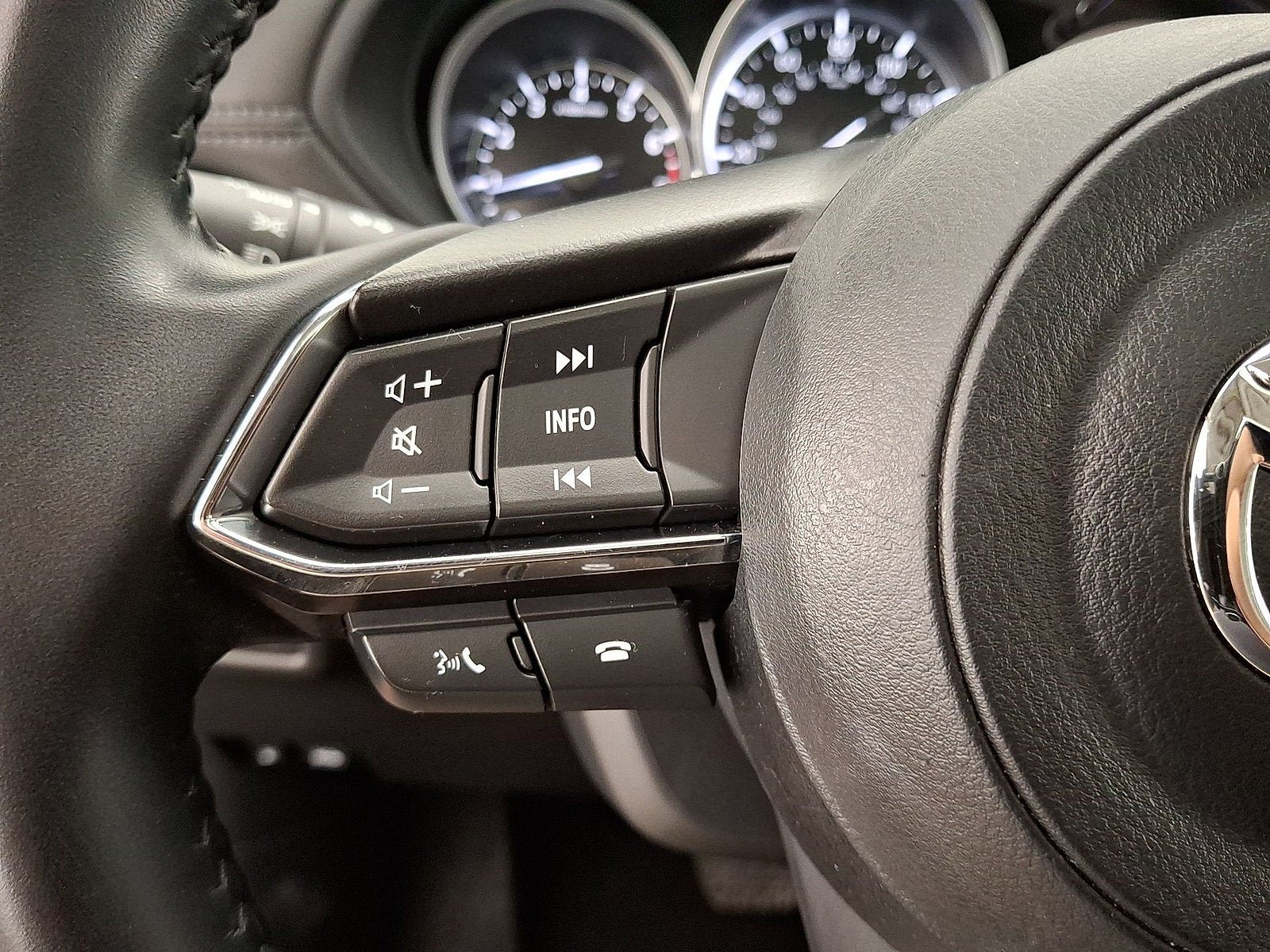 Used 2025 MAZDA CX-5 AWD 2.5 S w/ Preferred Package image 9