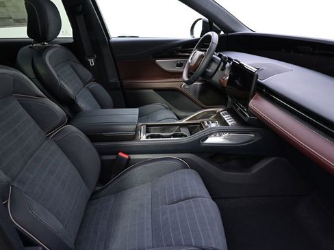 New 2026 Lincoln Nautilus Black Label AWD/4WD image 16