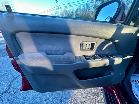 Used 2002 Toyota 4Runner SR5 image 13