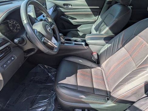 Used 2023 Nissan Altima 2.5 SR w/ SR Premium Package FWD image 16
