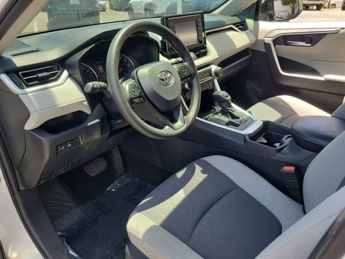 Used 2019 Toyota RAV4 XLE AWD/4WD image 18