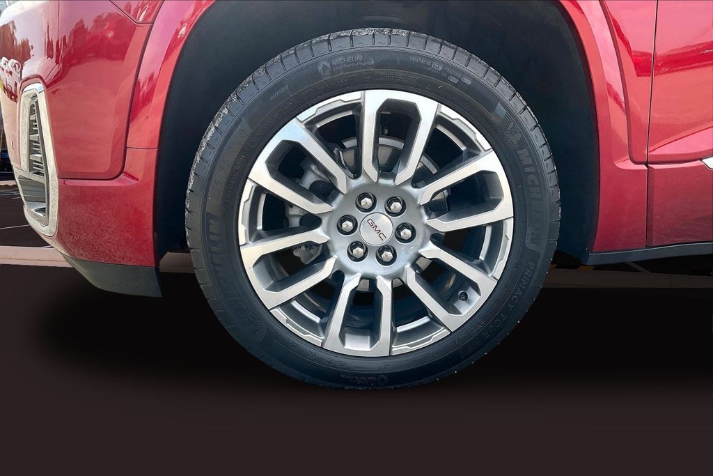 Used 2023 GMC Acadia Denali w/ Denali Ultimate Package FWD image 39