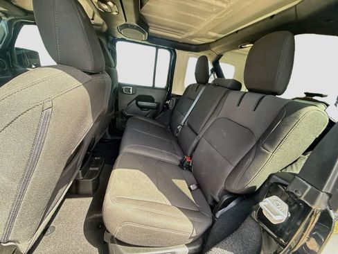 Used 2023 Jeep Wrangler Unlimited AWD/4WD image 27