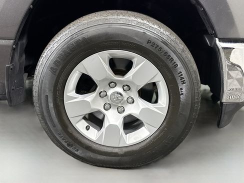 Used 2019 RAM 1500 Big Horn image 32