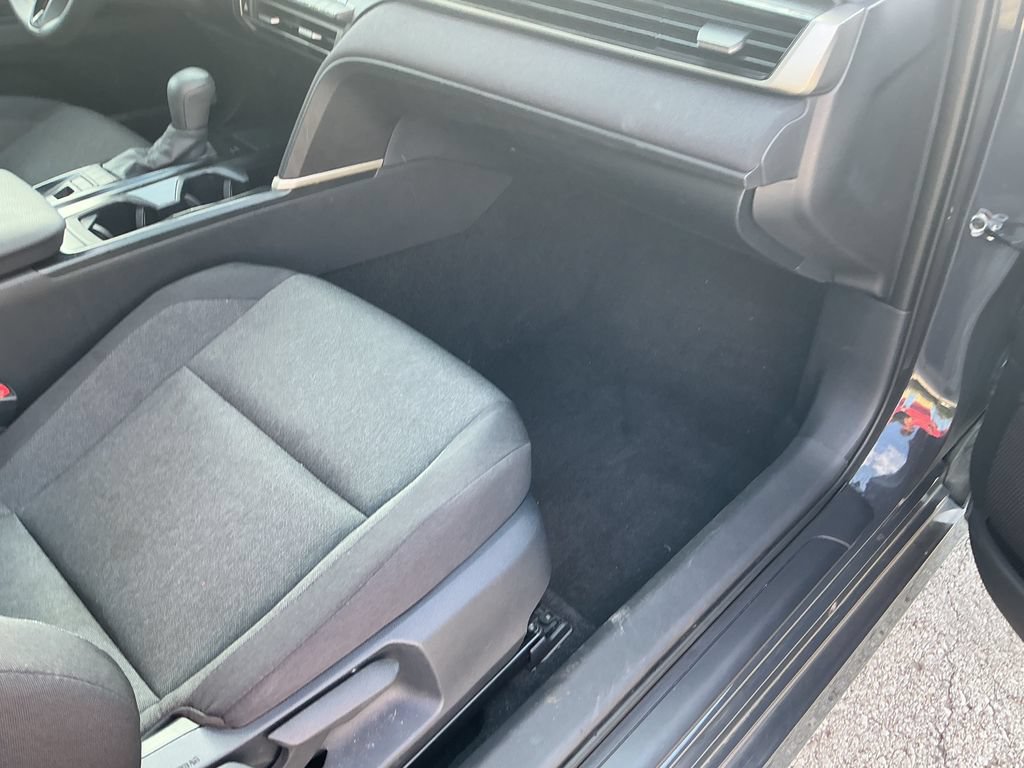 Used 2026 Toyota Camry LE FWD image 20