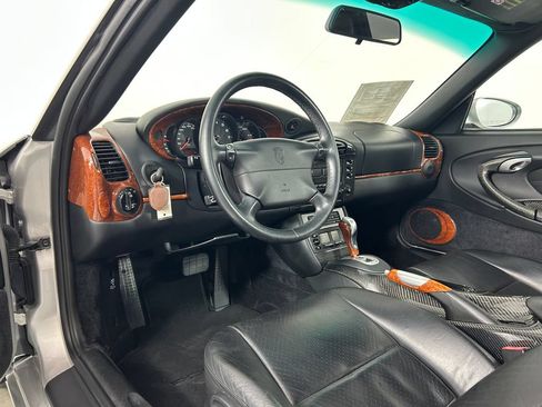 Used 2001 Porsche 911 Carrera 4 AWD/4WD image 4