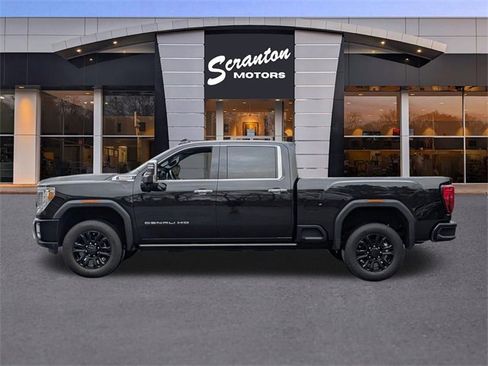 Used 2023 GMC Sierra 3500 Denali w/ Denali Black Diamond Edition image 2