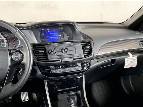 Used 2016 Honda Accord Sport image 5