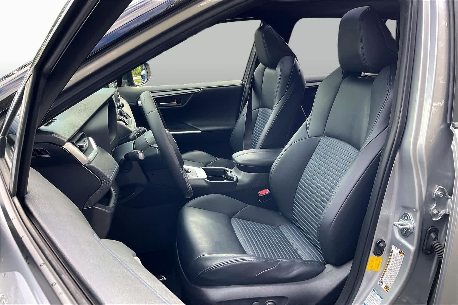 Used 2019 Toyota RAV4 XSE AWD/4WD image 7