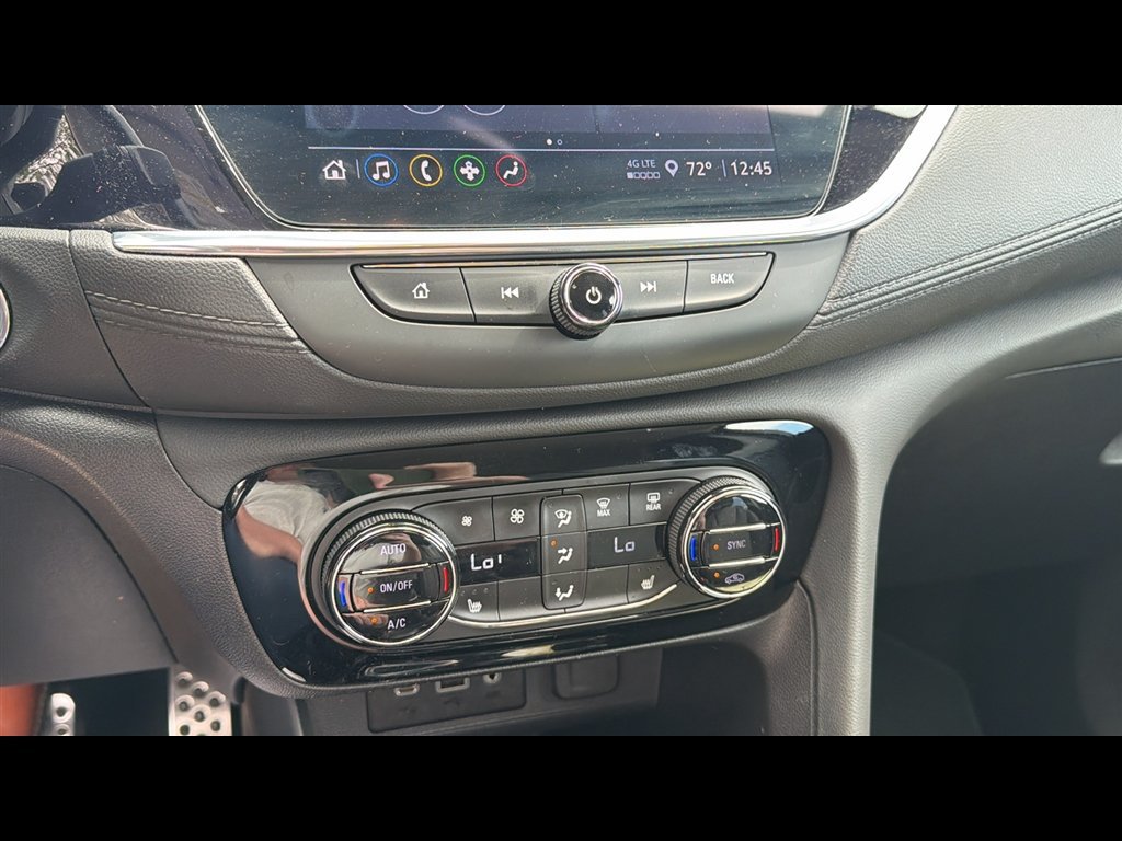 Used 2023 Buick Encore GX Select w/ Sport Touring Package FWD image 19
