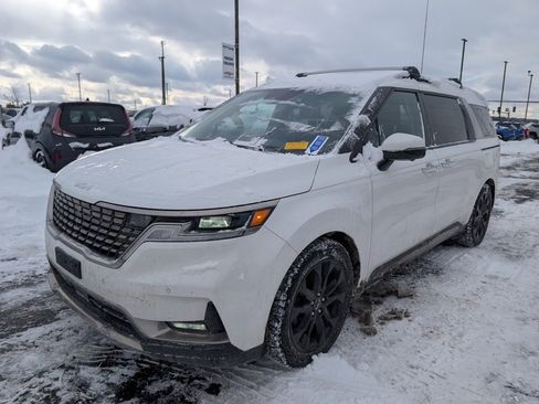 Used 2024 Kia Carnival SX image 4