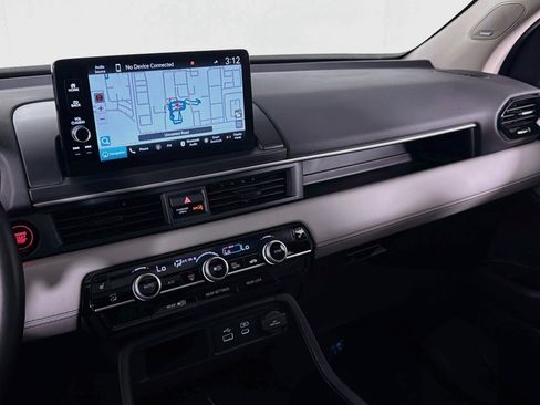 Used 2024 Honda Pilot Touring image 21
