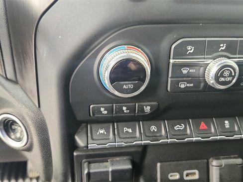 Used 2021 GMC Sierra 1500 AT4 w/ AT4 Value Package image 25