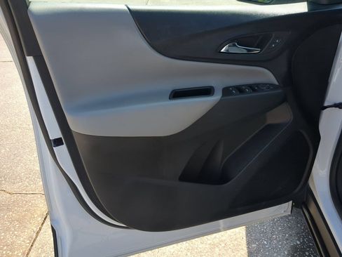 Certified 2022 Chevrolet Equinox LS w/ LPO, Cargo Package FWD image 21