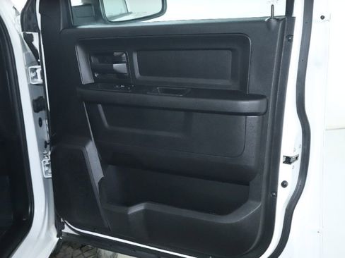 Used 2019 RAM 1500 Express image 32