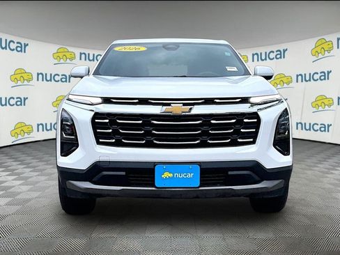 Used 2026 Chevrolet Equinox LT AWD/4WD image 2