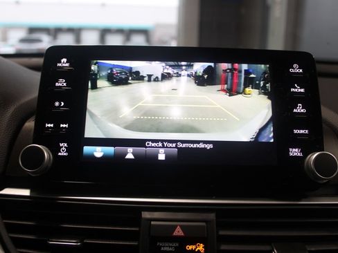 Used 2019 Honda Accord Sport image 16