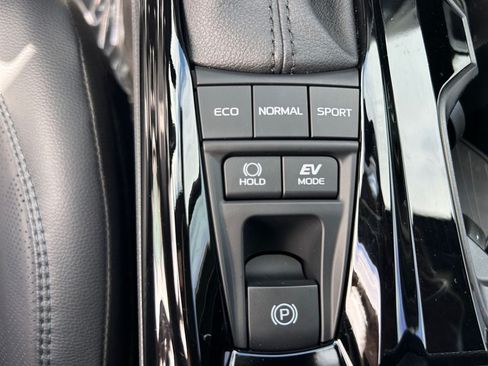 Used 2026 Toyota Camry XSE FWD image 32