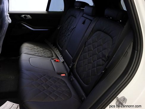 Used 2026 BMW X5 xDrive50e w/ Climate Comfort Package image 13