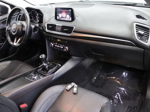 Used 2017 MAZDA MAZDA3 Grand Touring FWD image 26