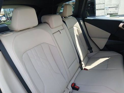 New 2025 BMW X3 xDrive30i w/ Convenience Package image 12